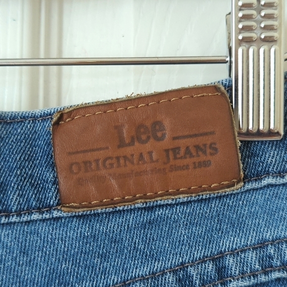 Lee 90's Vintage Slim High Rise Medium Wash Tapered Leg Denim Mom Jeans Blue 8 - Picture 13 of 14